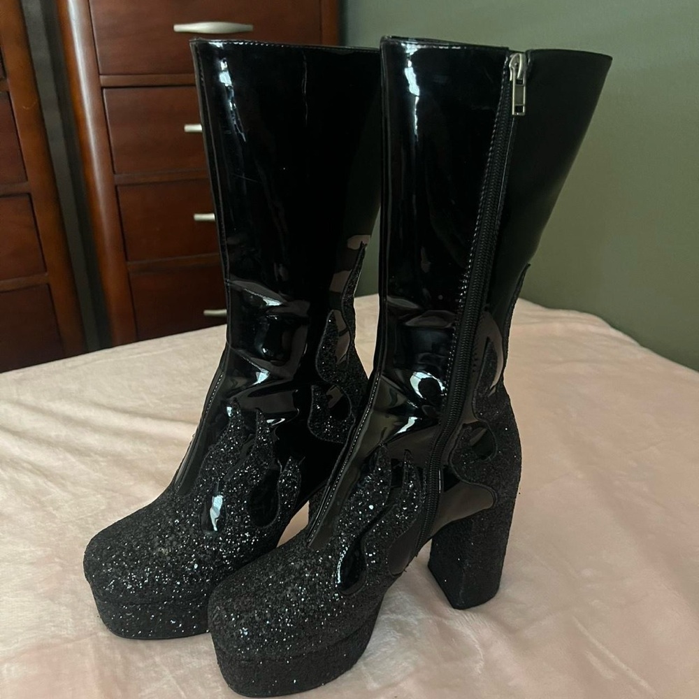 Dolls Kill Miami Glitter Platform Boots In Black